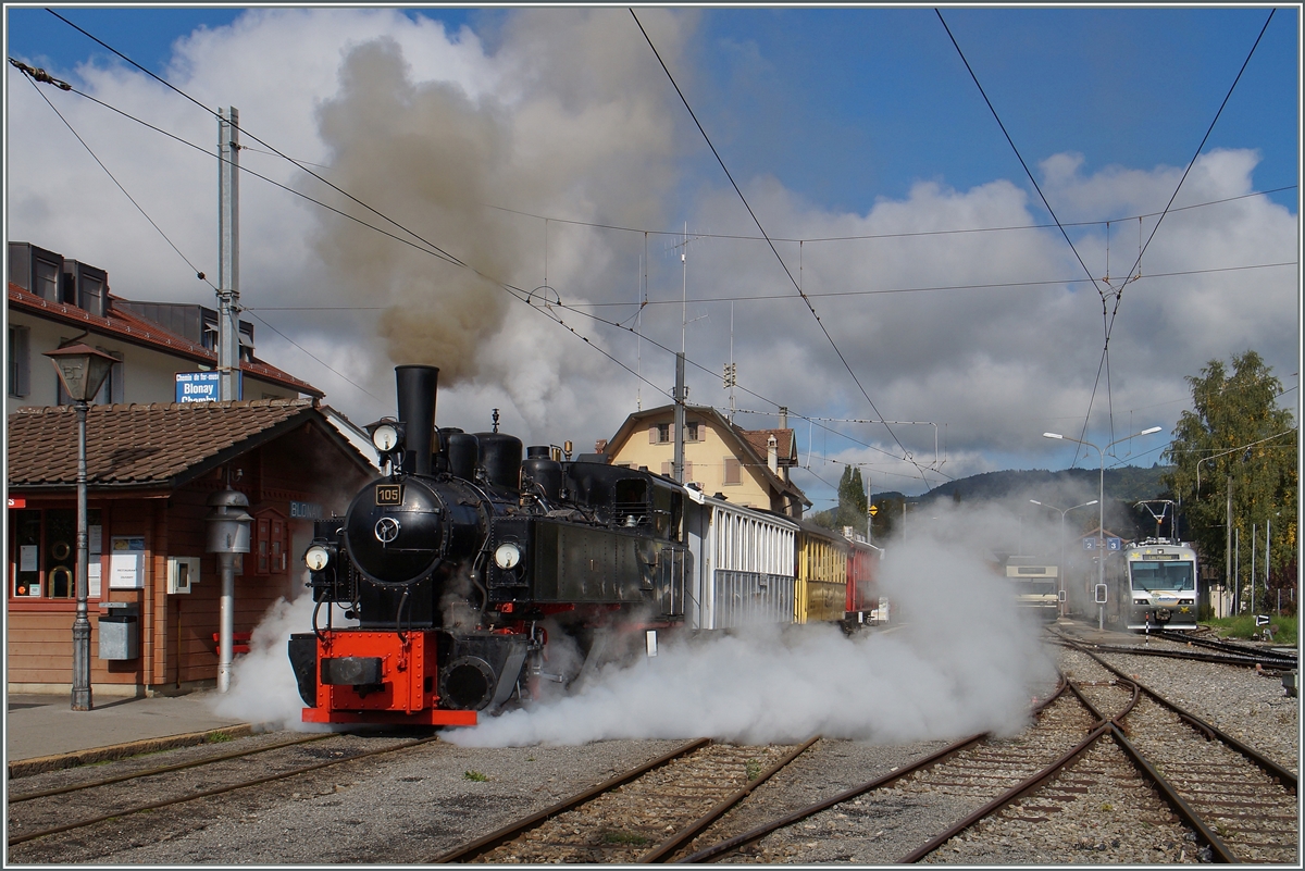 Die G 2x 2/2 105 bei der Blonay Chamby Museumsbahn in Blonay.
10. April 2015