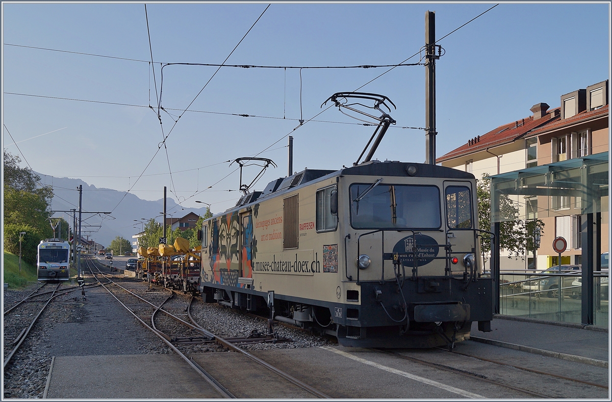 Die MOB GDe 4/4 6001 wartet mit einem Güterzug (Dienstzug) in Blonay auf die Abfahrt Richtung Chamby. 7. Juni 2019