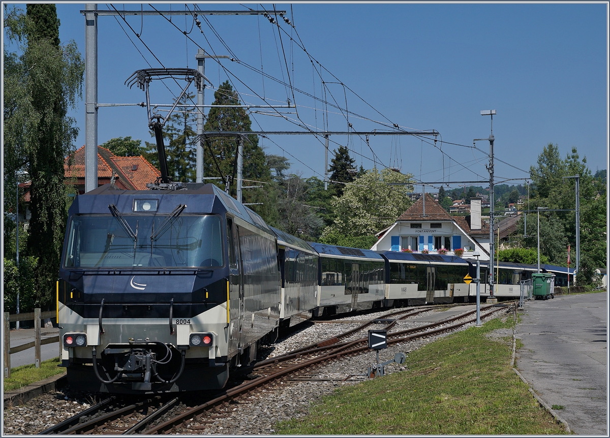 Die MOB Ge 4/4 8004 mit ihrem MOB Golden Pass Panoramic in Fontanivent. 

18. Mai 2020 