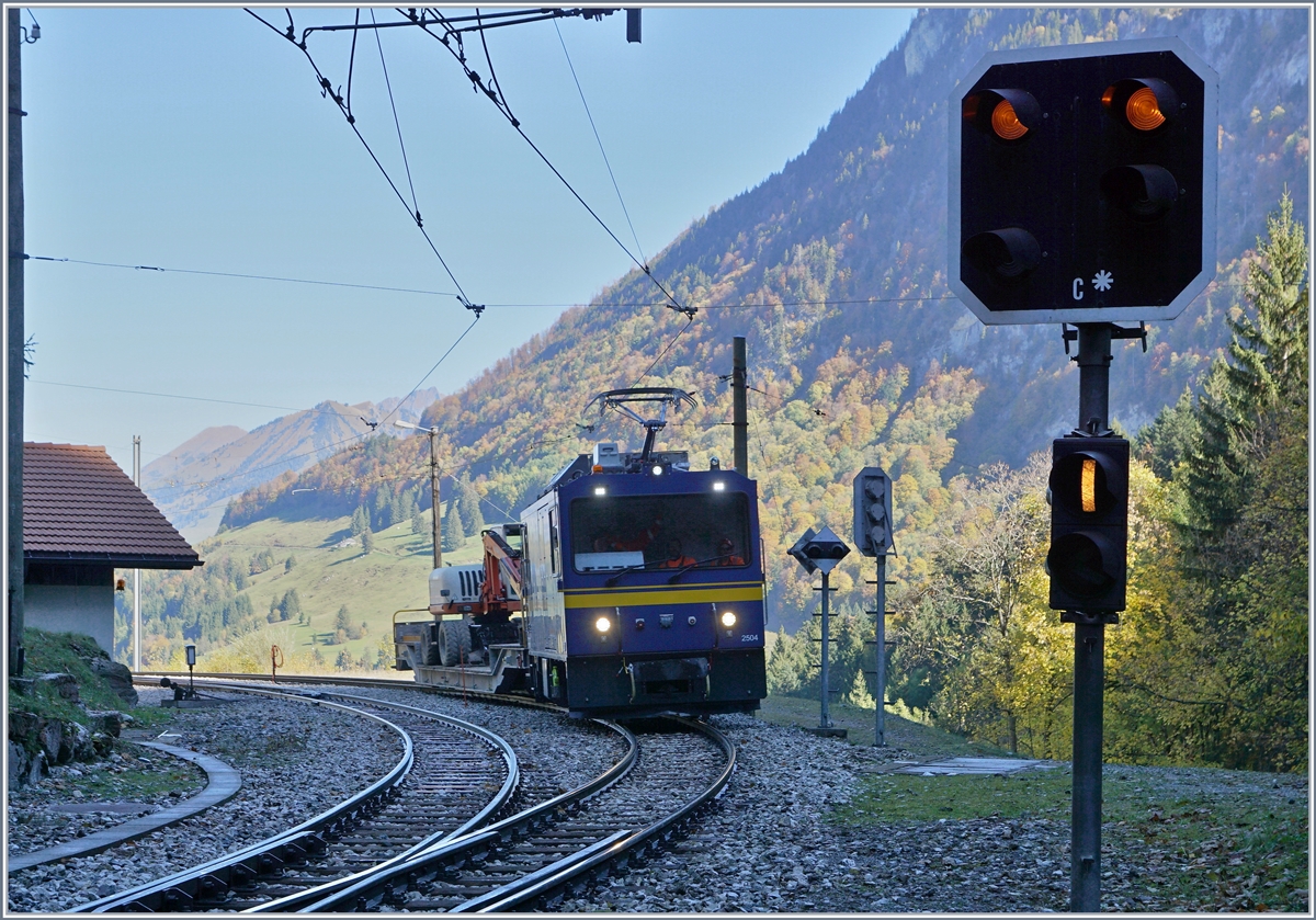 Die MOB Gem 2/2 2504 in Les Cases. 

11. Okt. 2017
