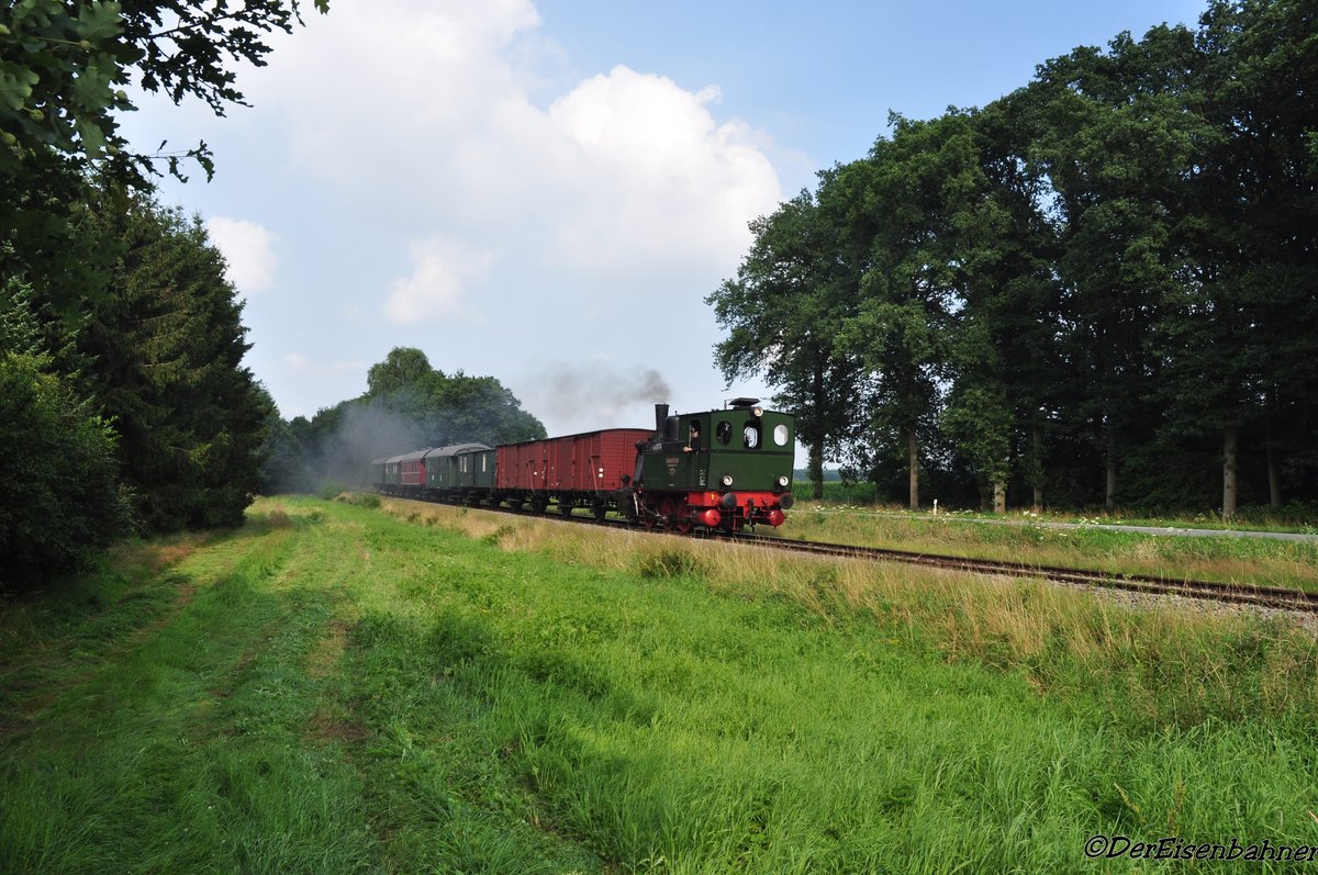 Die  Niedersachsen  hat Lewinghausen hinter sich gelassen und fährt in Richtung Herzlake (23.07.2016)