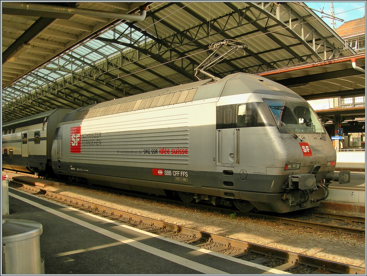 Die SBB Re 460 107-6 in Lausanne.
16. Nov. 2006