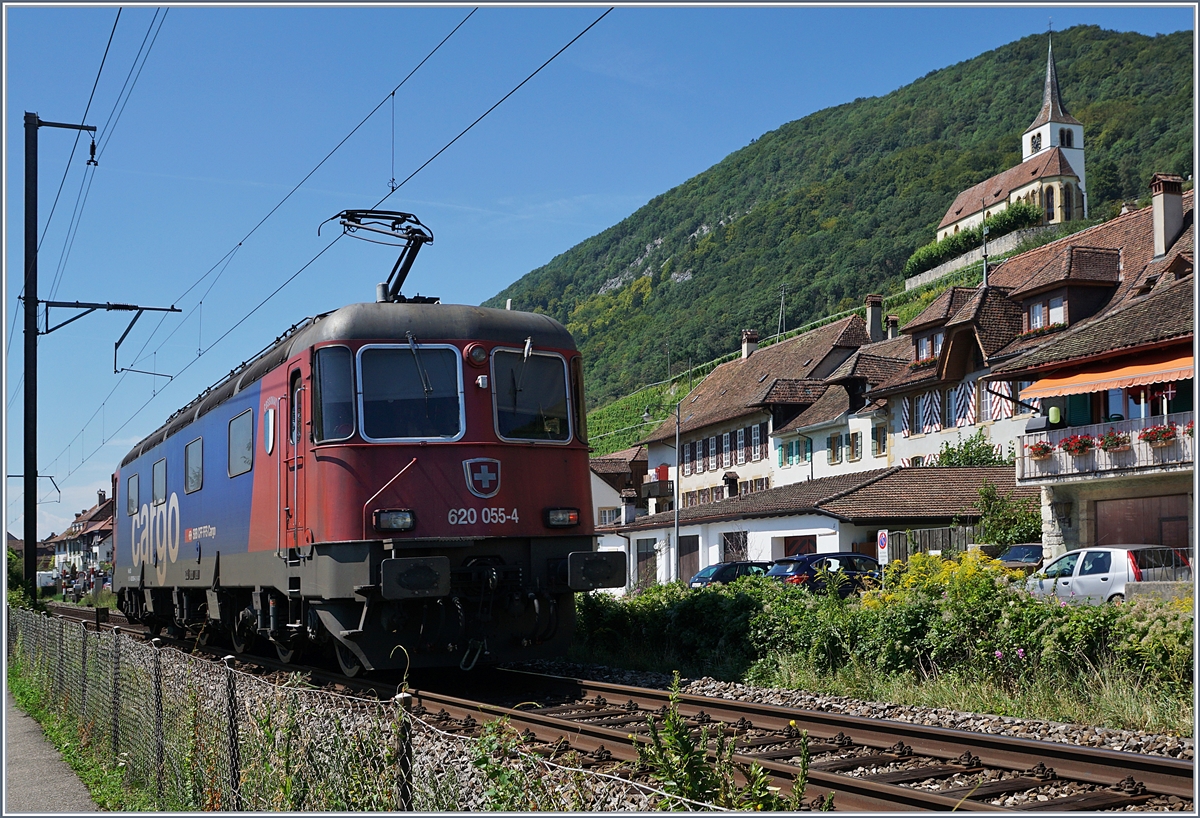 Die SBB Re 620 055-4 bei LIgerz.
18. Aug. 2017