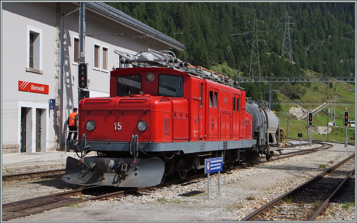 Die VZ HGe 4/4 15 in Oberwald. 
16. Aug. 2014