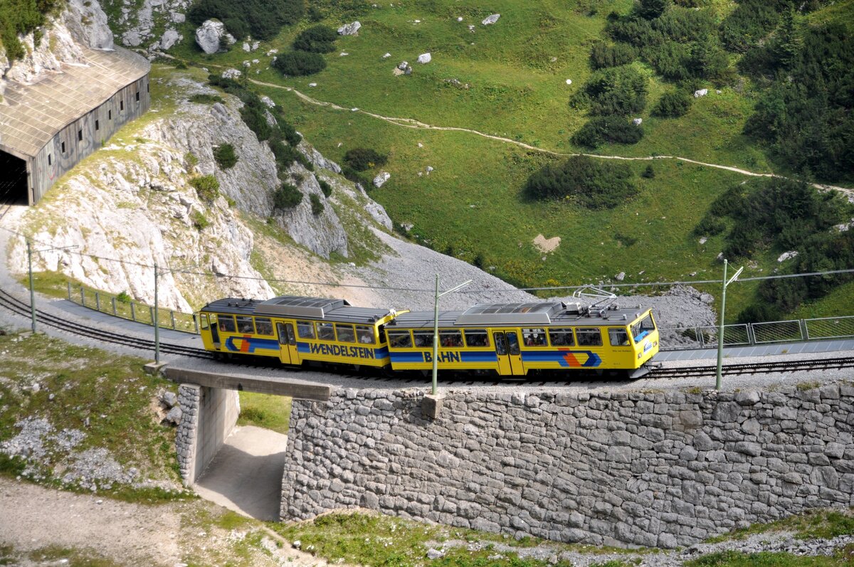 Die Wendelsteinbahn mit Fahrzeug Beh 4/8 Nr.12  Otto von Steinbeis  am 11.08.2022.
