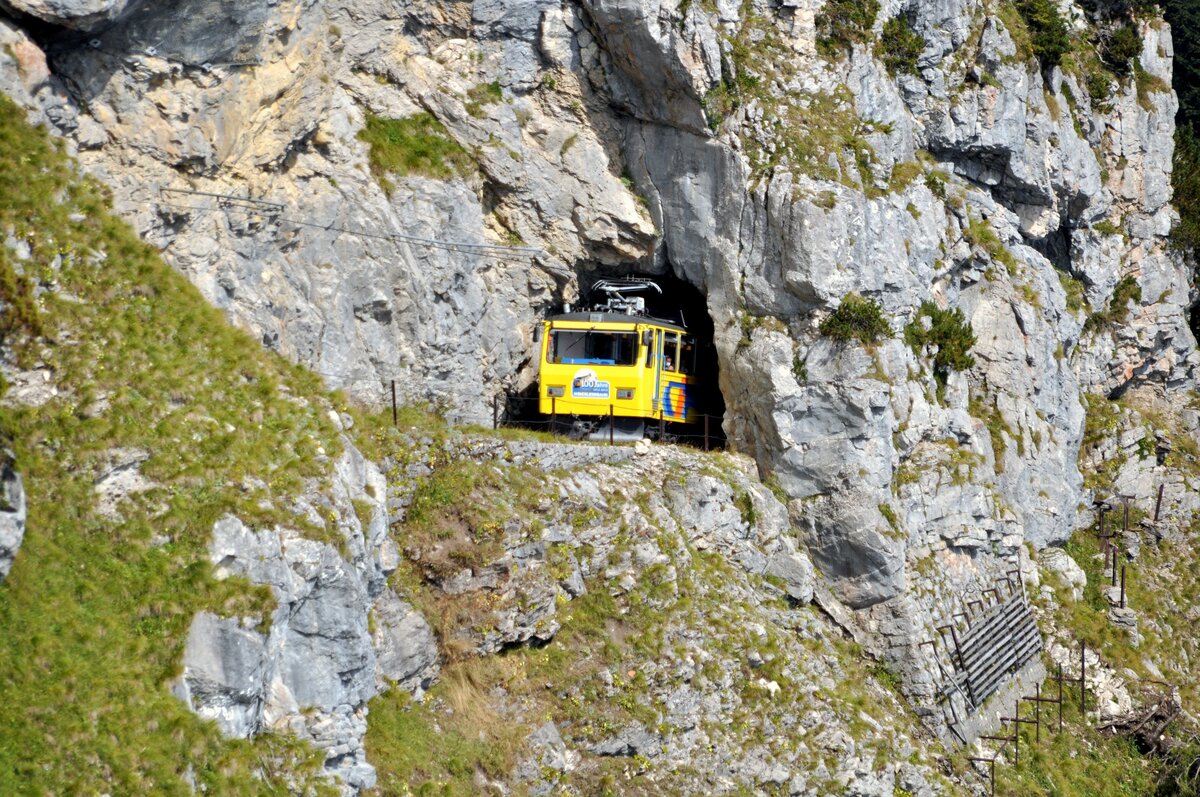 Die Wendelsteinbahn mit Fahrzeug Beh 4/8 Nr.12  Otto von Steinbeis  am 11.08.2022.