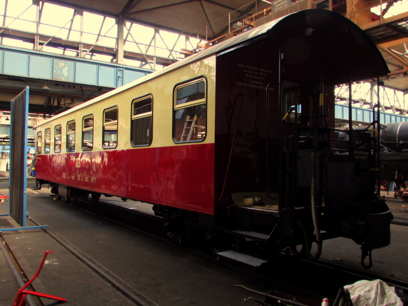 Dieser HSB Wagen steht kurz vor der Fertigstellung im DLW Meiningen.
Hier am 26.April.2014