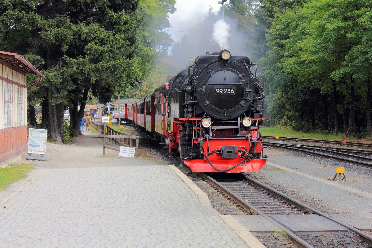 Drei Annen Hohne am 23. September 2012, Einfahrt 99 236 zur Weiterfahrt in Richtung Brocken.