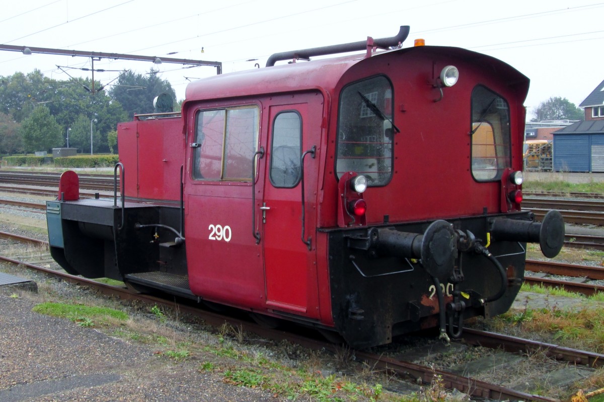 DSB 290 wartet in Padborg am 24 September 2014 und m�ss der regen untergehen.