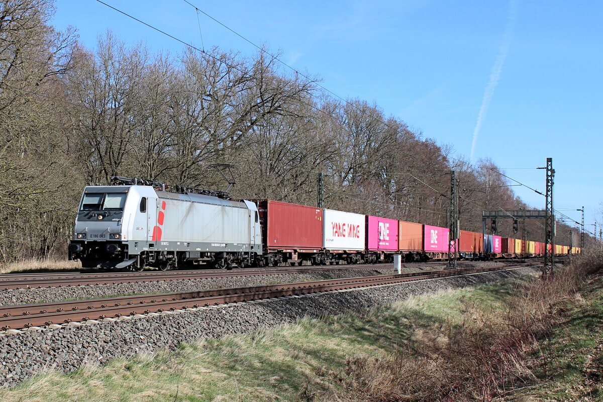 E 186 043-3 am 20.03.2026 in Tostedt - Dreihausen.