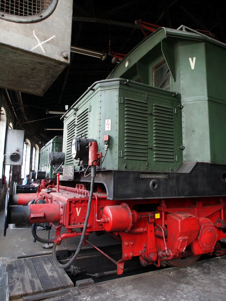 E 44 045 im Sächsischen Eisenbahnmuseum Chemnitz am 19.0.2017.