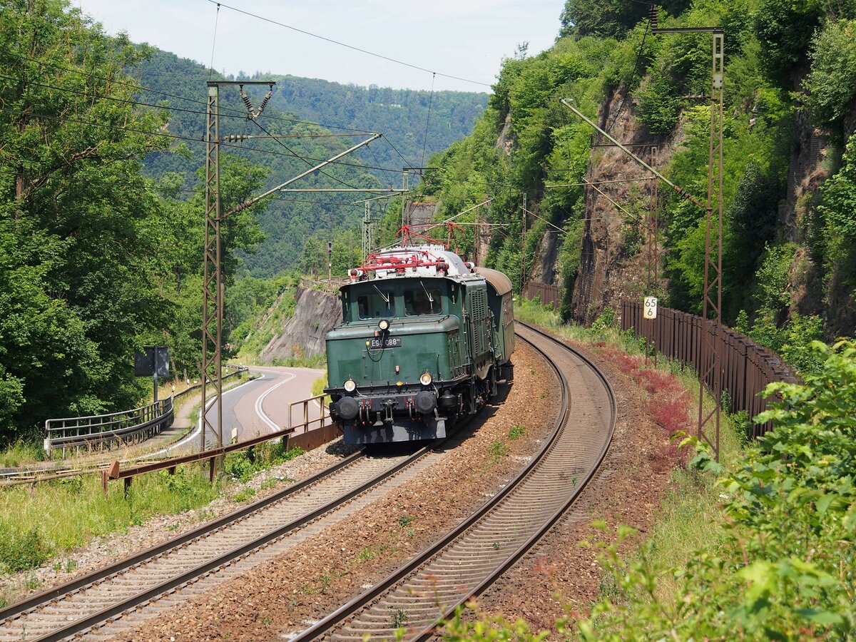 E 94 088 auf der Geislinger Steige am 22.06.2014.