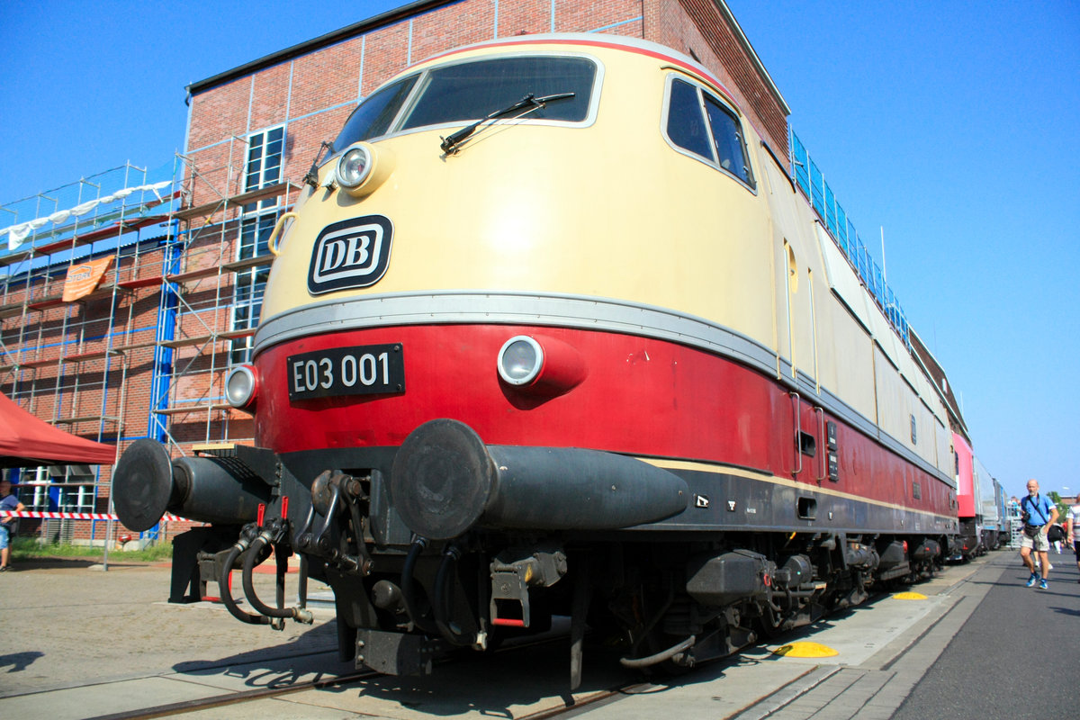 E03 001 beim Tag der offenen T�r in Dessau am 31.8.19
