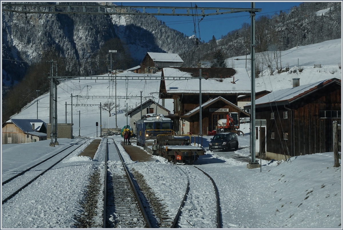 Ein Blick auf dem MOB Steuerwagen Ast auf den Bahnhof von Rossinière.
13. Feb. 2018