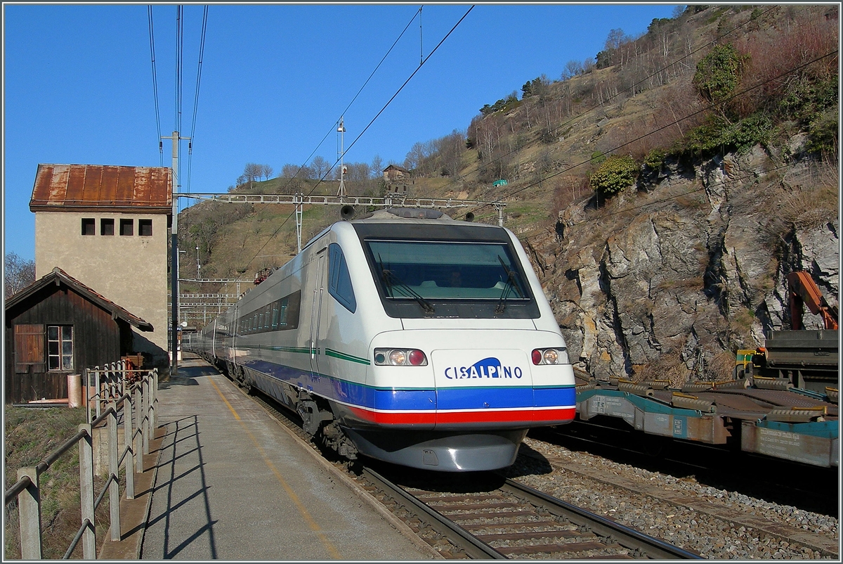 Ein Cisalpino ETR 470 bei der Durchfahrt in Ausserberg.
16. März 2007