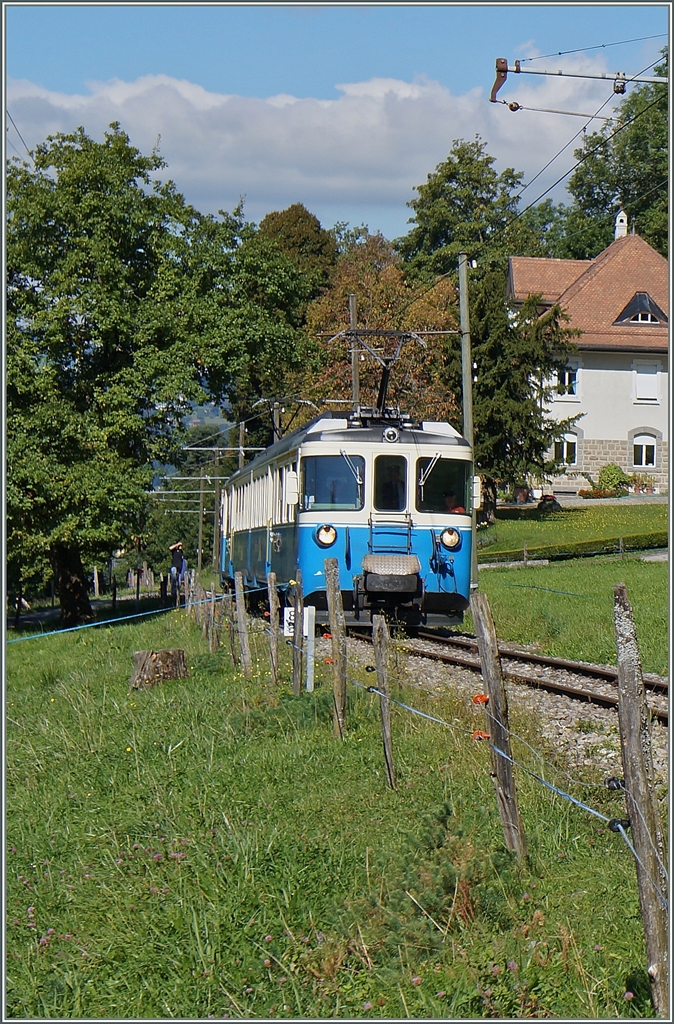 Ein MOB ABDe 8/8 bei Chaulin.
13.Sept. 2014