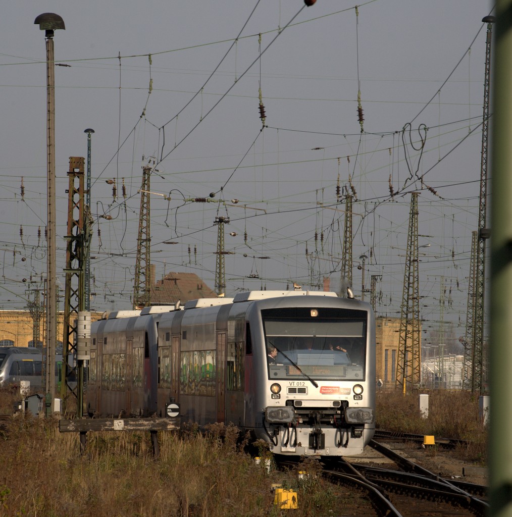 Ein TW der Mittels�chsischen Regiobahn aus Wurzen kommend bei der Einfahrt in den Leipziger Hbf. 16.11.2013 12:47 Uhr