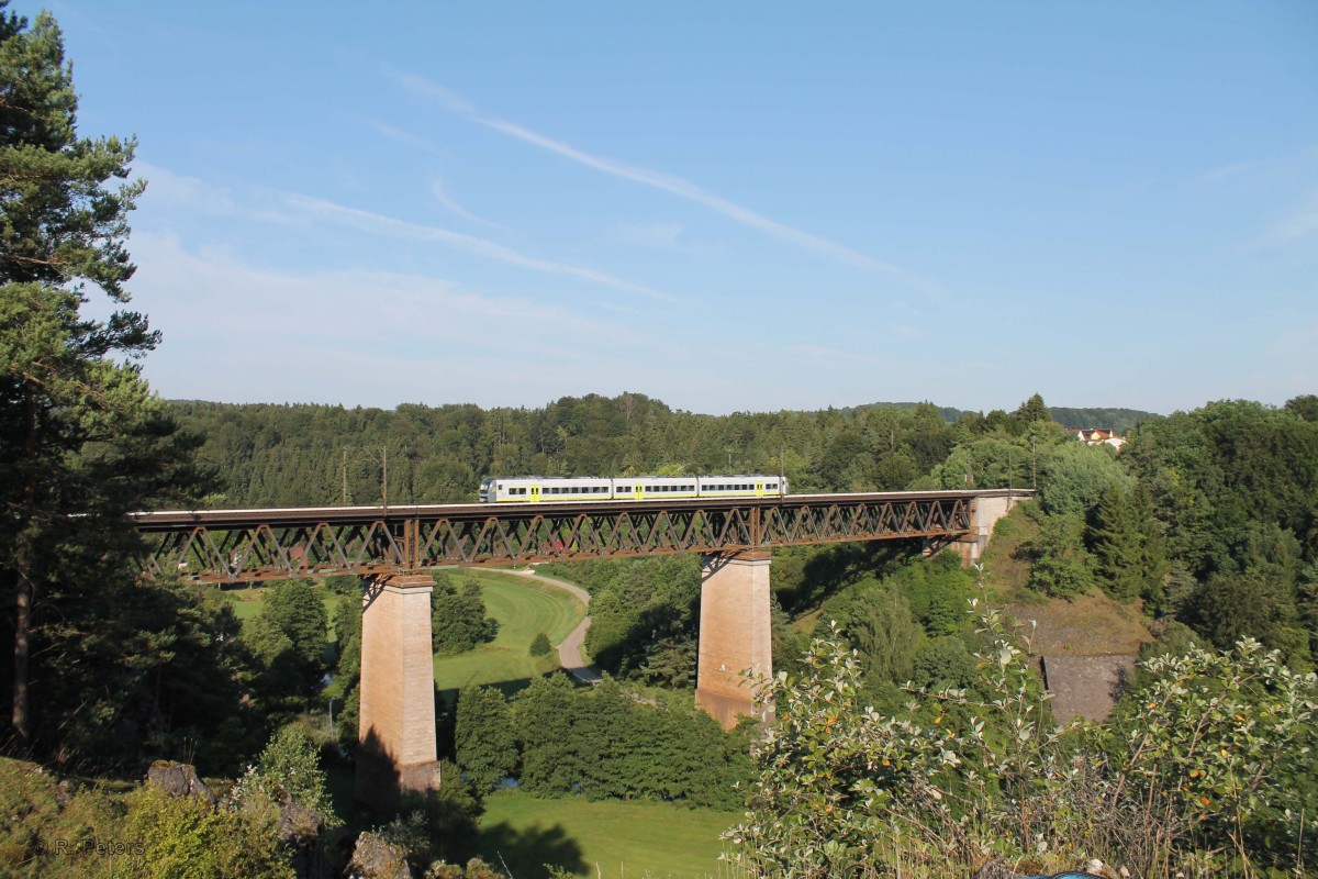 Eine Agilis nach Neumarkt/Oberpfalz auf dem Viadukt Beratzhausen. 23.07.14