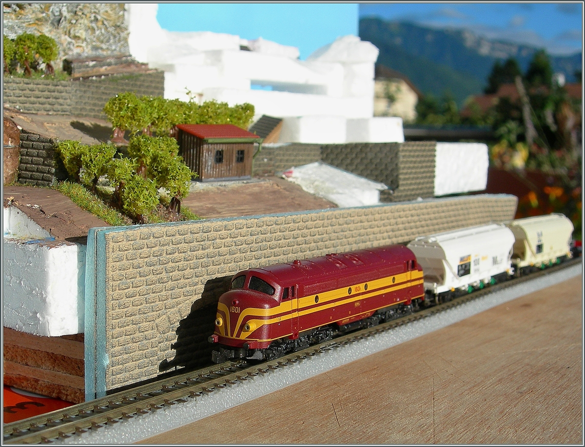 Eine CFL mini club Lok auf Probefahrt am Rebberg.
26. Aug. 2012