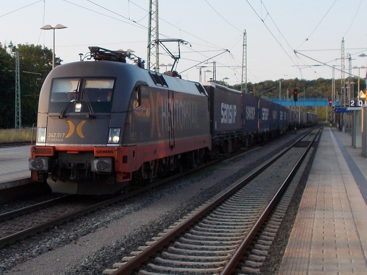 Einen Tag zuvor bereits gesehen die HECTORRAIL 242.517 mit einem KLV von Mukran kommend,am 16.Juli 2014,bei der Durchfahrt durch Bergen/Rügen.