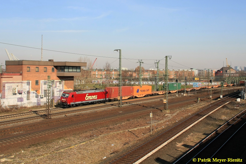 Emons 185 513 in Hamburg-Veddel Richtung Hamburg-Waltershof unterwegs am 19.03.2015
