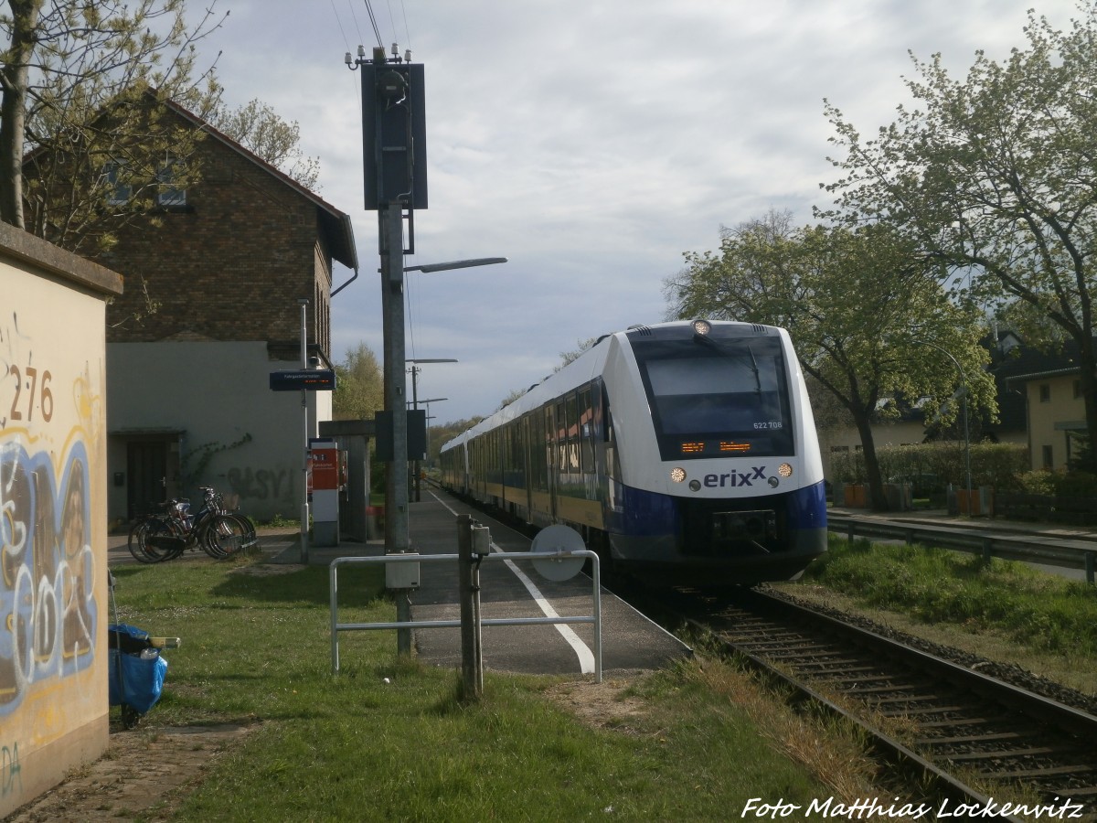 Erixx 622 708 / 208 mit 622 213 / 713 im Bahnhof R�tgesb�ttel am 30.4.15