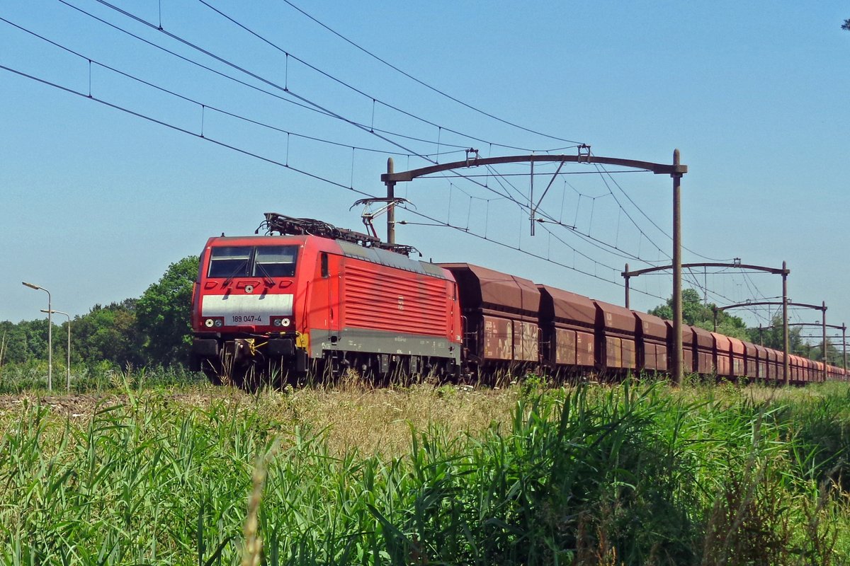 Erzzug mit 189 047 passiert am 28 Juni 2019 Oisterwijk.