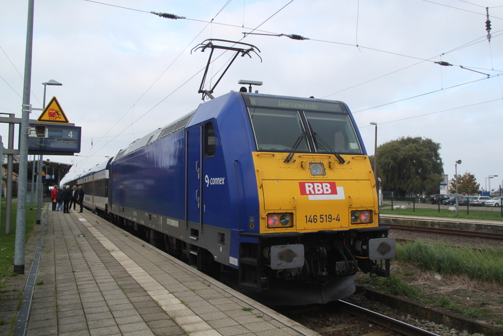 Es sind die letzten Bilder vom InterConnex Warnemnde-Leipzig am 13.12.2014 fhrt der Zug zum letzten Mal 146 519 durfte am 16.10.2014 den X zurck nach Leipzig bringen.