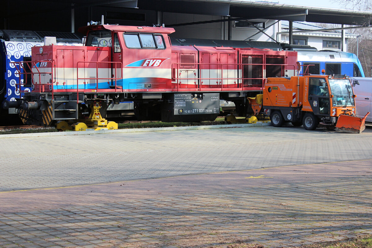 evb 271 031-7 wartet auf neue Drehgestelle. Bremervörde, den 09.03.2025.