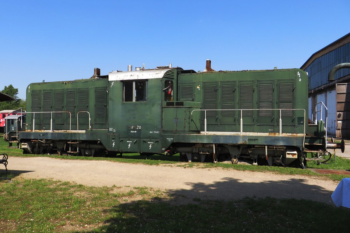 Ex-ÖBB 2045.20 steht am 21 Mai 2023 ins Heizhaus Strasshof.