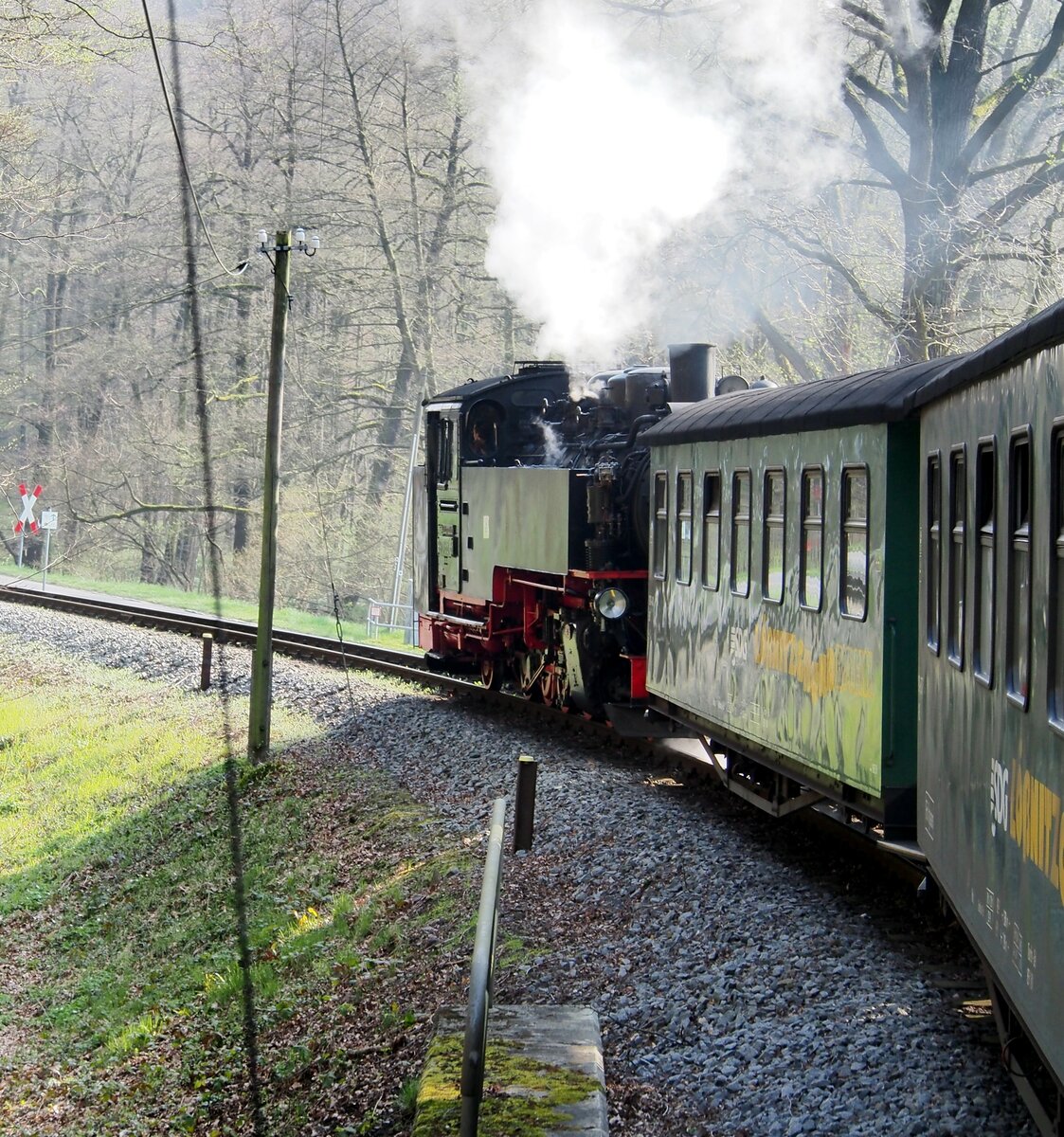 Fahrt mit der 99 1762-6 im Lößnitztal am 12.04.2016.