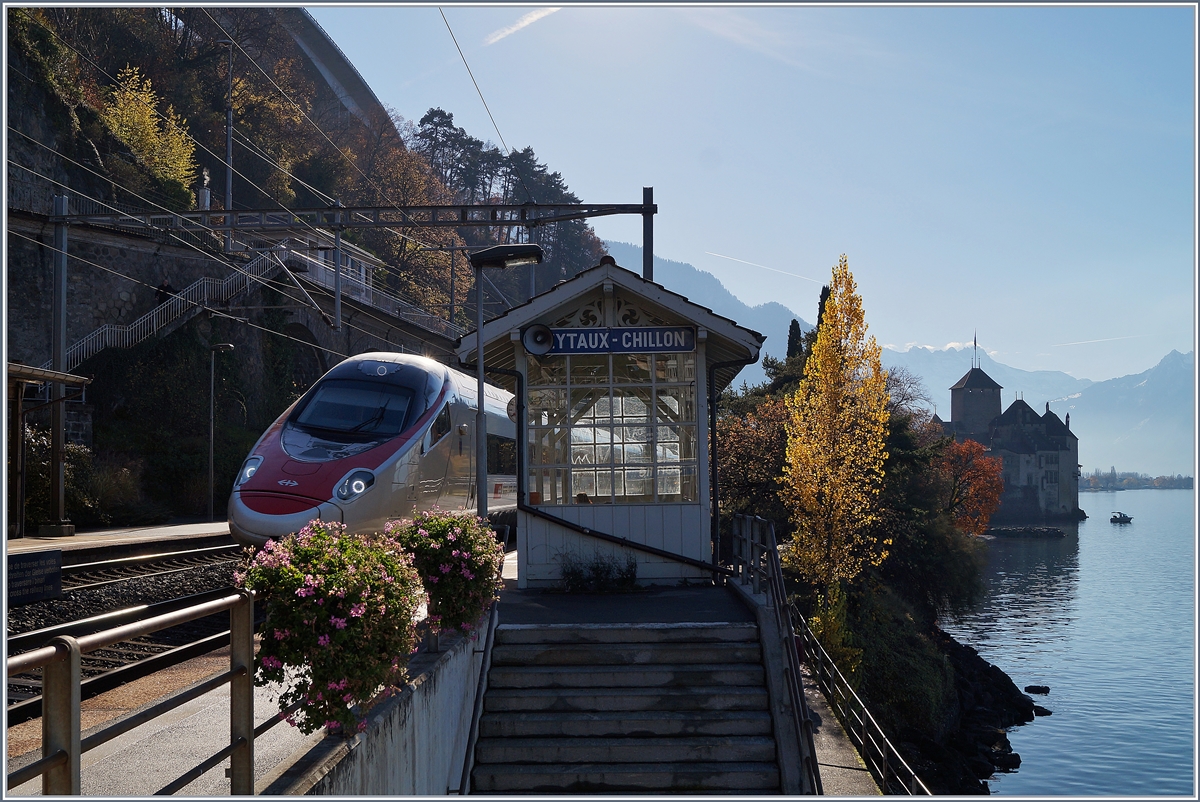 Farbenspiel mit dem SBB ETR 610 beim Château de Chillon.
20. Nov. 2017