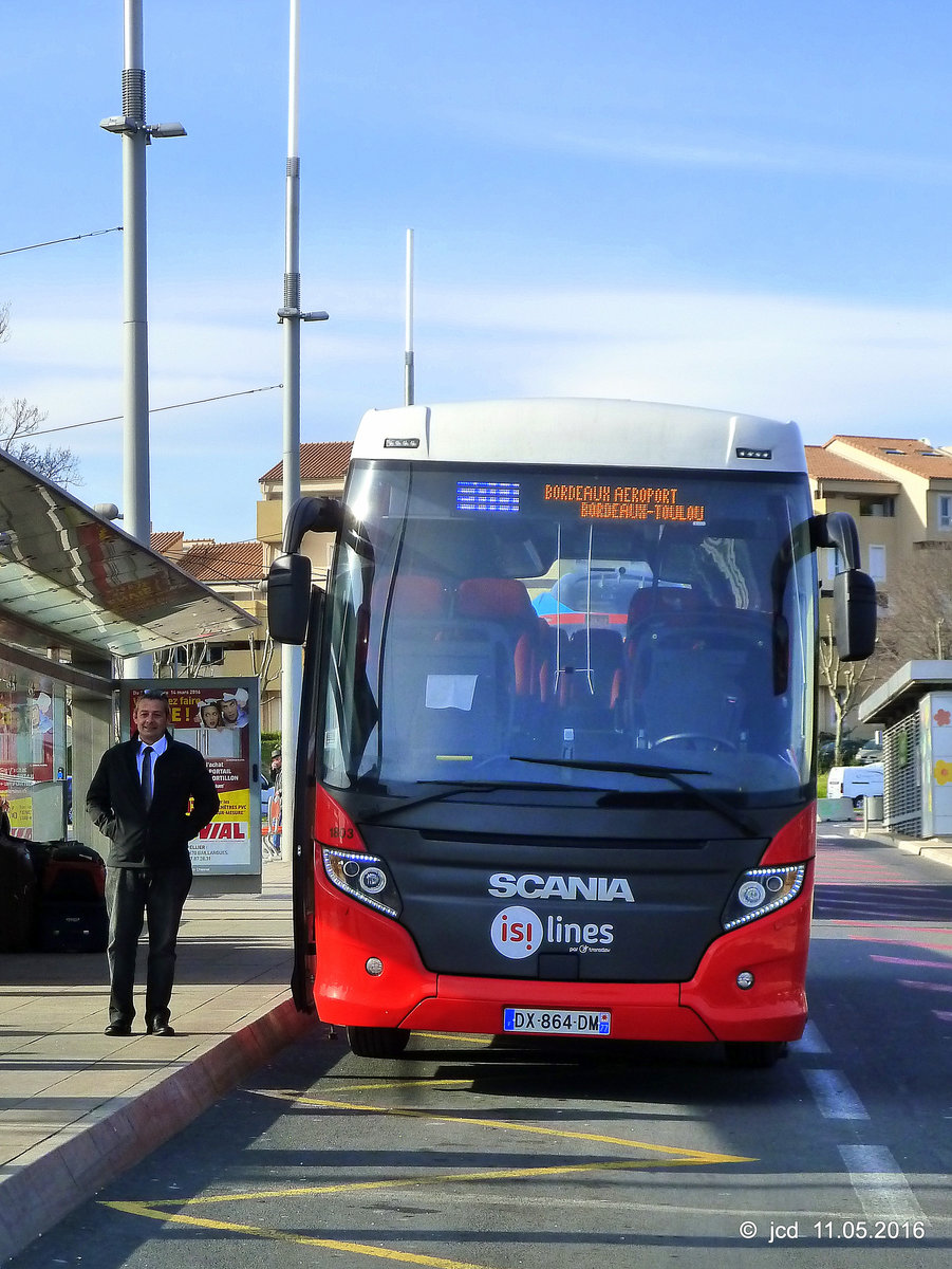 Frankreich, Languedoc-Roussillon, Hérault, Montpellier Sabines (an der Trambahn Linie 2): ein Reisebus von ISILINES (SCANIA TOURING). 01.03.2016