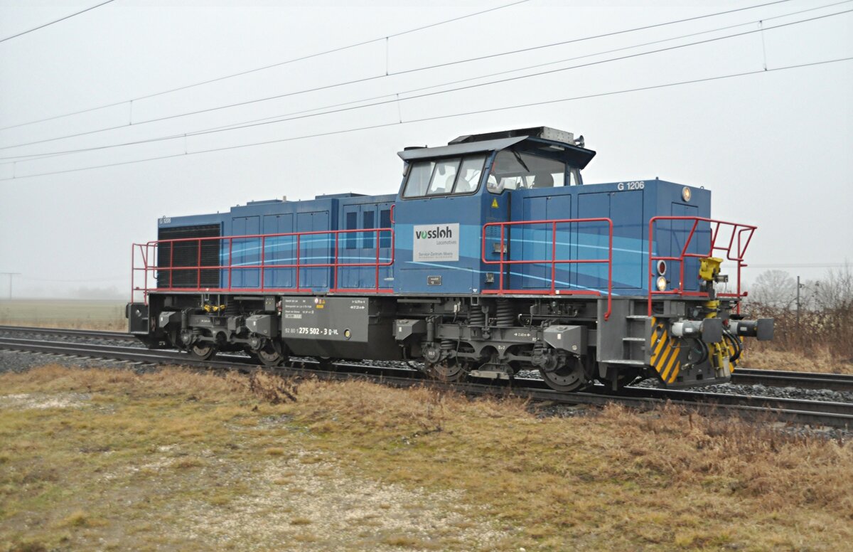 G 1206 von Vossloh 275 502-3  92 80 1 275 502-3-D-VL in Neu-Ulm Pfuhl am 03.03.2012.