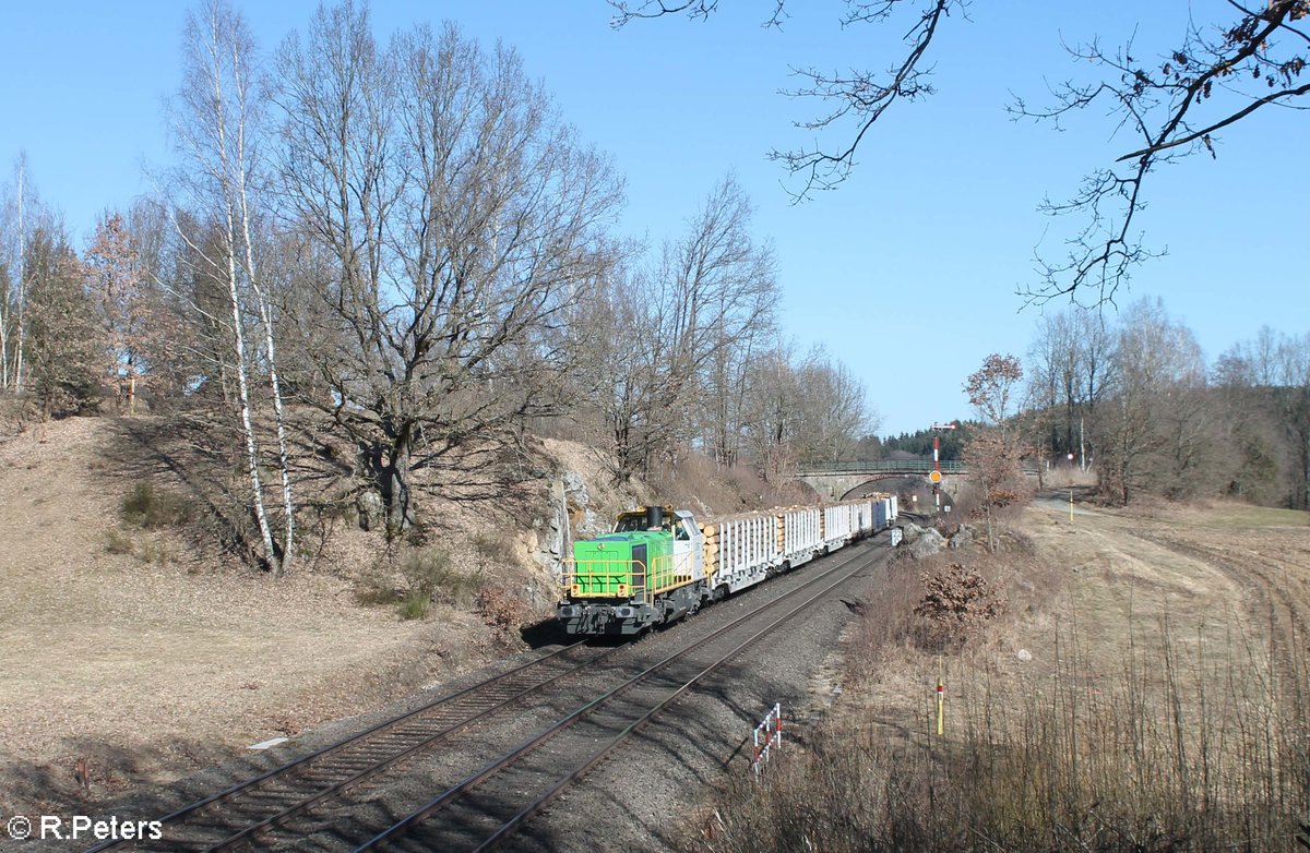 G1700.03 mit dem 45392 1800T Holzzug Cheb - Regensburg bei Reuth bei Erbendorf. 28.02.21