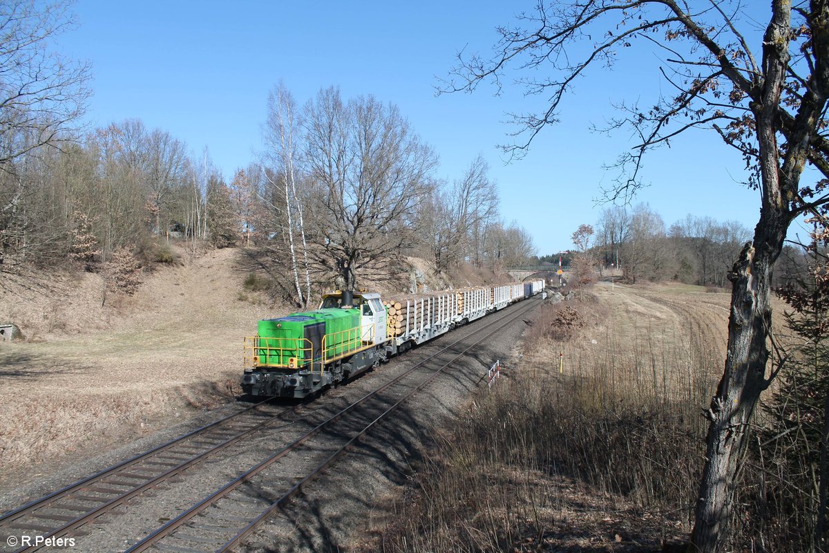 G1700.03 mit dem 45392 1800T Holzzug Cheb - Regensburg bei Reuth bei Erbendorf. 28.02.21