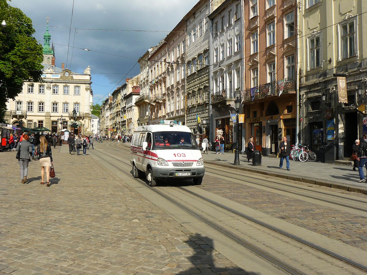 GAZ Gazelle Rettungswagen Rynokplatz, Lviv, 16-05-2014.

GAZ Gazelle ambulance Rynokplein, Lviv, 16-05-2014.