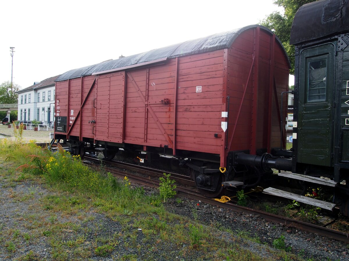 Gedeckter Güterwagen DR 11-38-51 Gms im Eisenbahnmuseum Vienenburg am 19.06.2014.
