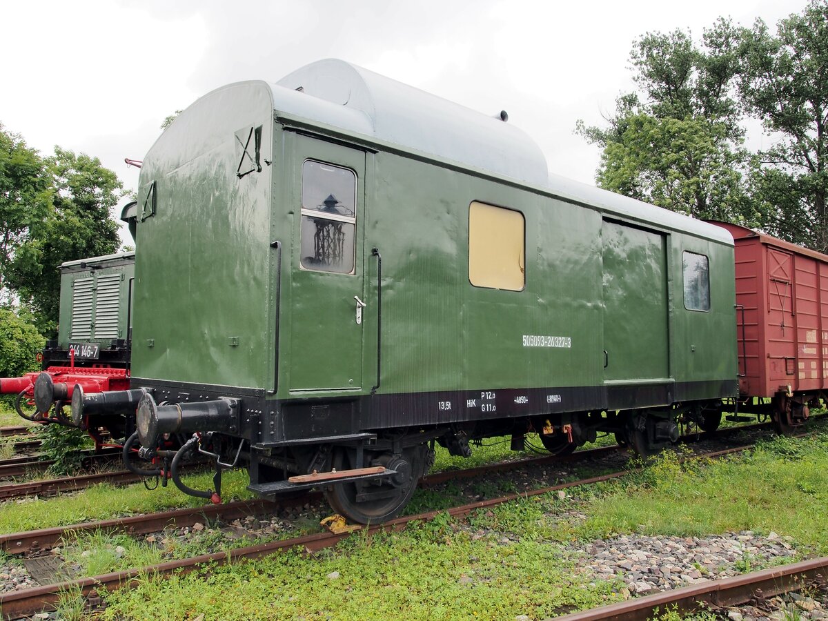 Gepäckwagen 505093-26 327-3 im Eisenbahnmuseum Weimar am 05.08.2016.