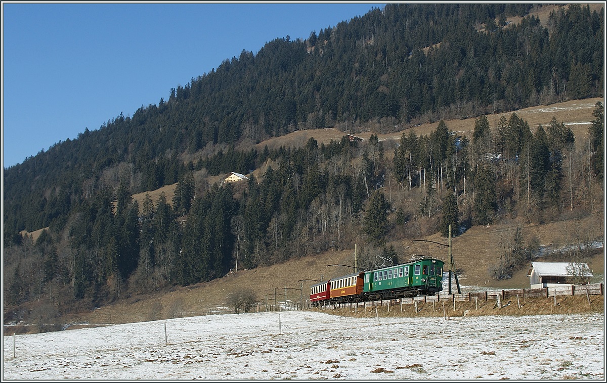 GFM/TPF Oldtimer-Zug zum Festival der Heissluft-Balone unterwegs kurz vor dem Ziel Chateau d'Oex.
23.01.2011