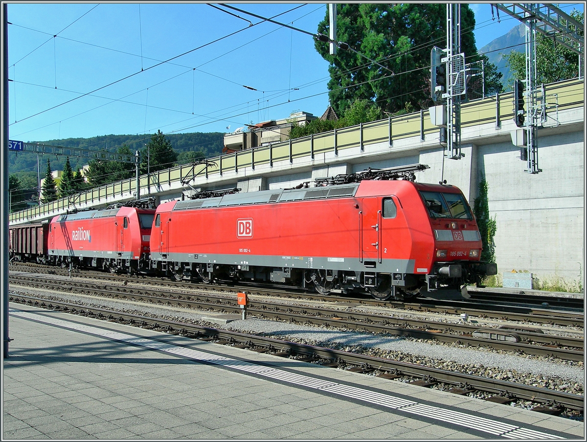 Gleich zwei DB 185 in Spiez.
11. Juli 2006