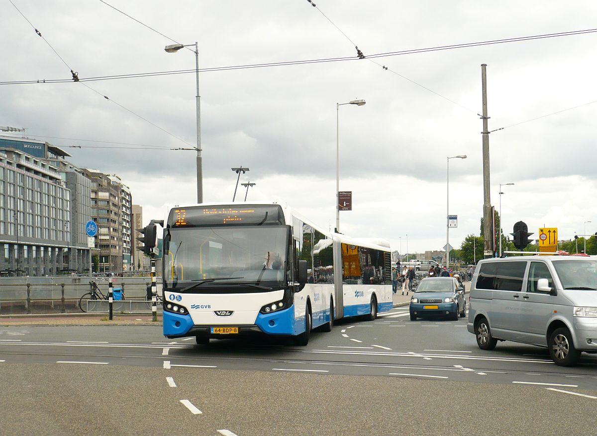 GVBA Bus 1410 VDL Citea SLFA 180.310 Baujahr 2014. Prins Hendrikkade, Amsterdam 25-06-2014.

GVBA bus 1410 VDL Citea SLFA 180.310 bouwjaar 2014. Prins Hendrikkade, Amsterdam 25-06-2014.