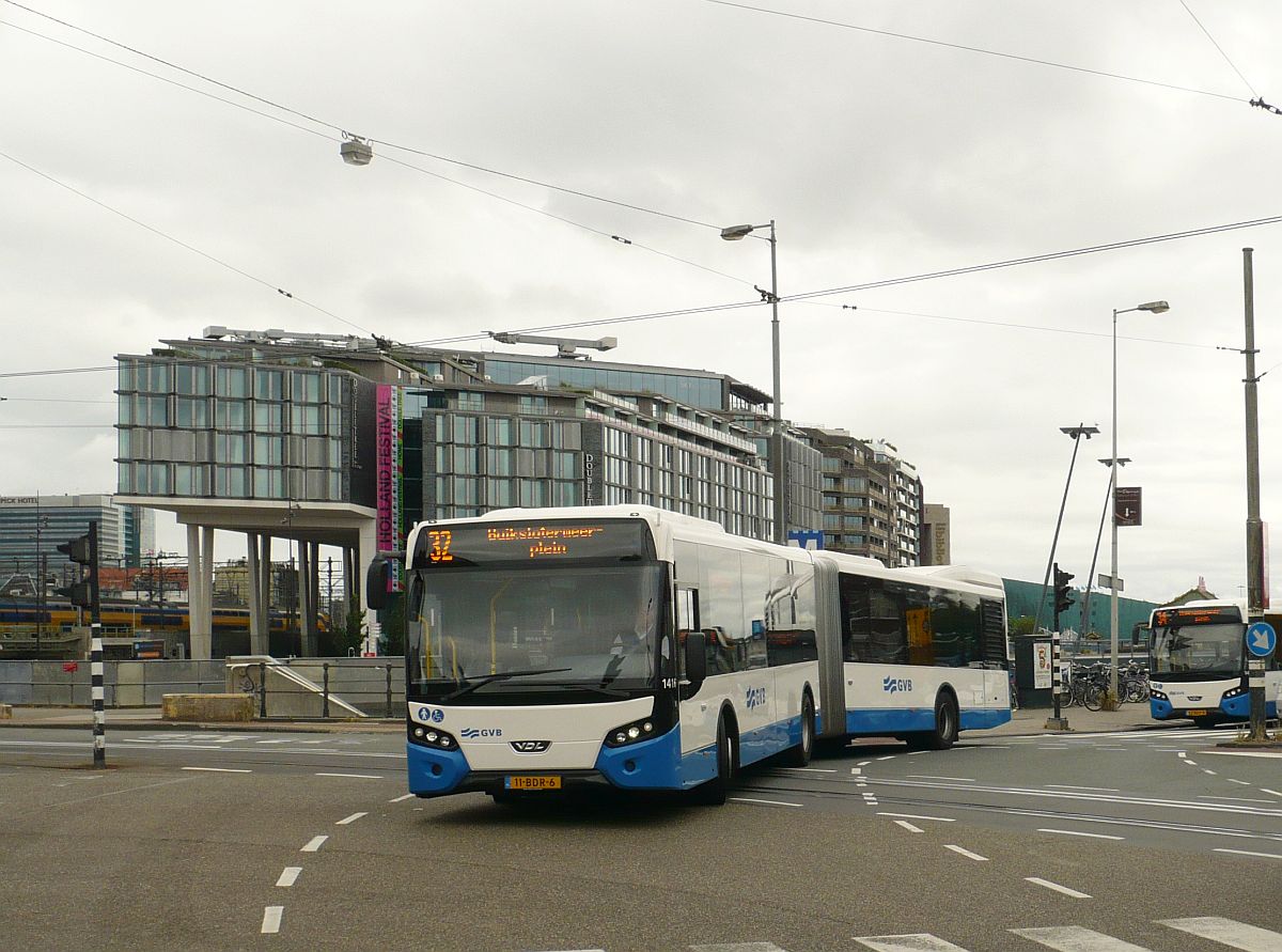 GVBA Bus 1416 VDL Citea SLFA 180.310 Baujahr 2014. Prins Hendrikkade, Amsterdam 18-06-2014.

GVBA bus 1416 VDL Citea SLFA 180.310 bouwjaar 2014. Prins Hendrikkade, Amsterdam 18-06-2014.