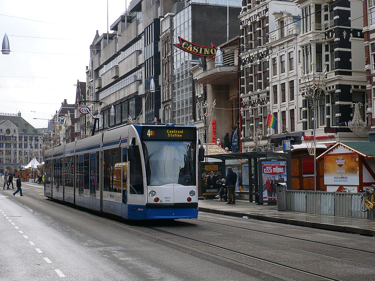 GVBA TW 2113 Damrak, Amsterdam 08-01-2014.

GVBA tram 2113 Damrak, Amsterdam 08-01-2014.