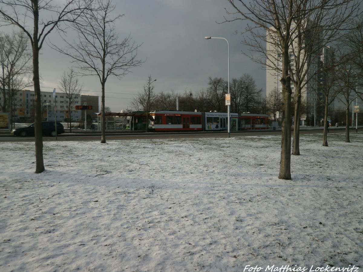 HAVAG Stra�enbahnen an der Endhaltestelle G�ttinger Bogen am 4.2.15