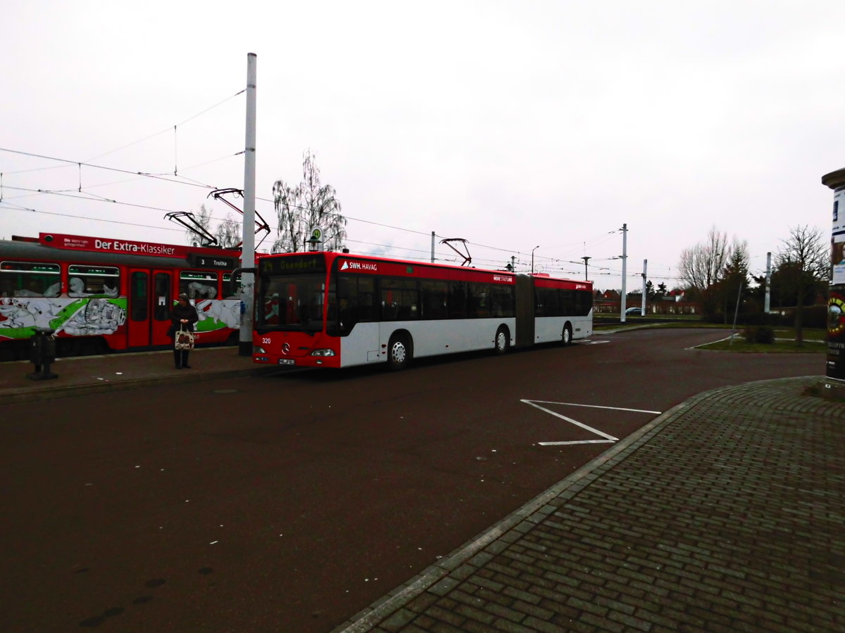 HAVAG Wagen 320 mit ziel Osendorf an der Haltestelle Beesen am 20.2.18