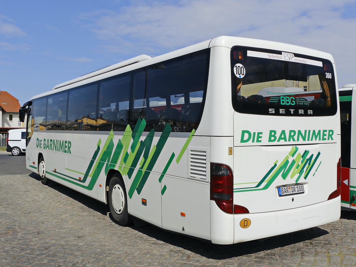 Heckansicht des Setra S 415 GT  der Barnimer Busgesellschaft am 17. April 2019 im Busbahnhof Eberswalde.