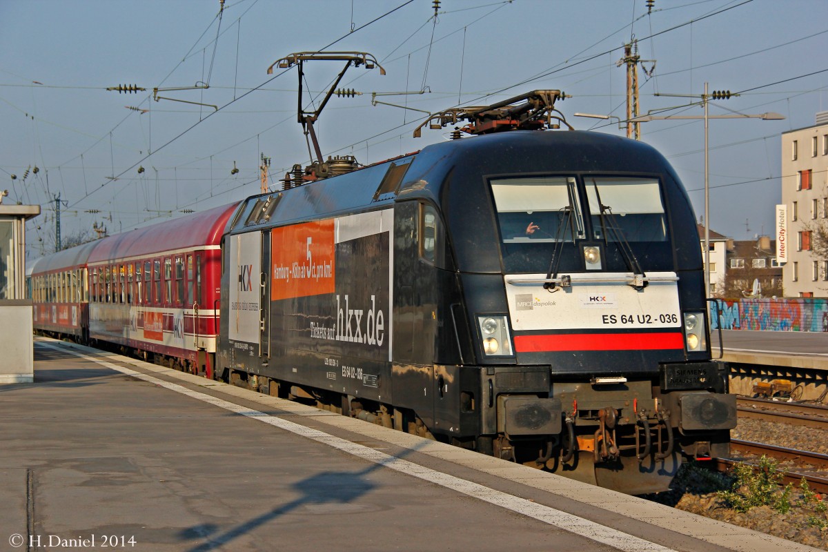 HKX1801 mit 182 536 am 29.03.2014 in Essen Hbf.