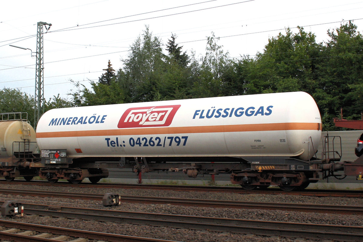 Hoyer - Druckgas Kesselwagen am 25.08.2011 in Buchholz (Nordheide). Vorbild für das Märklin Modell Artikel-Nr. 47582.