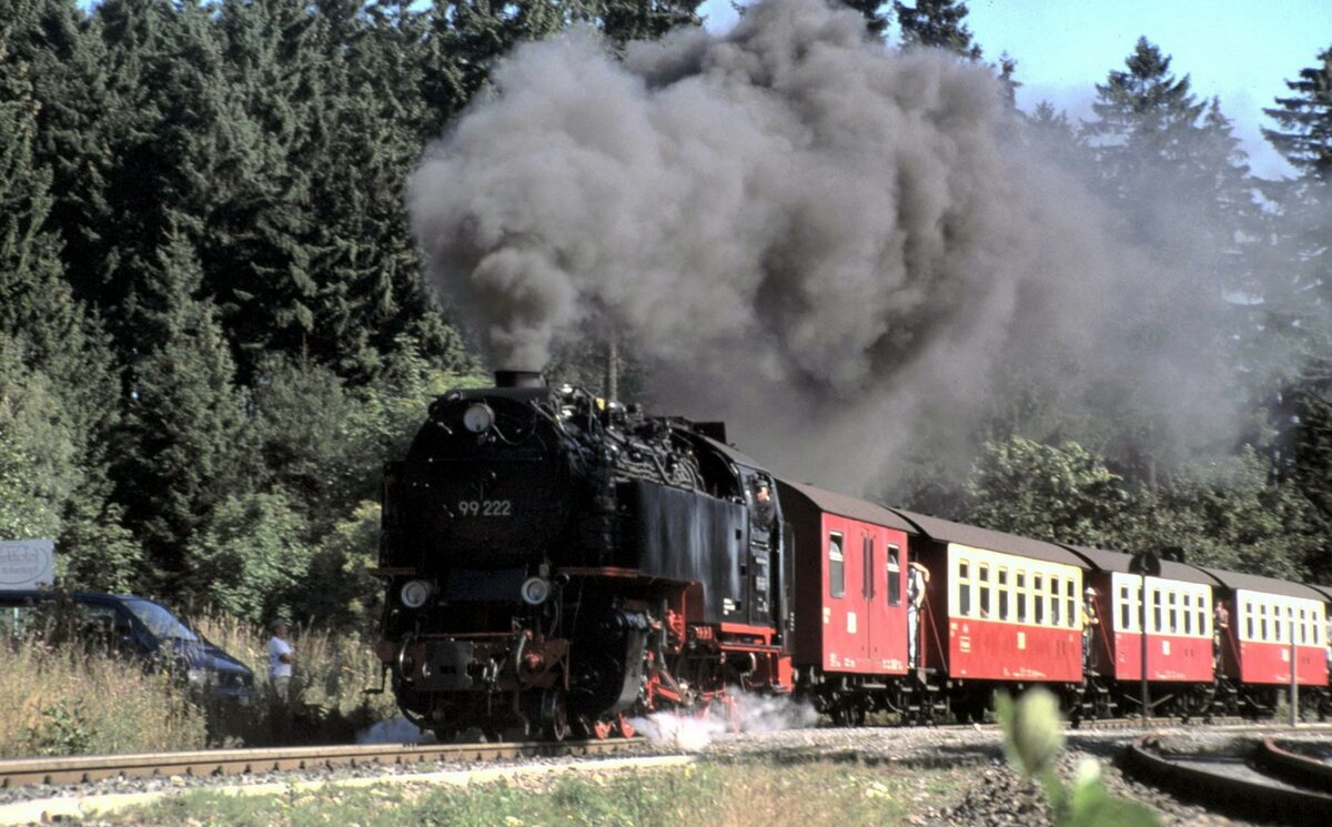 HSB 99 222 in Drei Annen Hohne auf dem Weg zum Brocken am 05.09.1999.